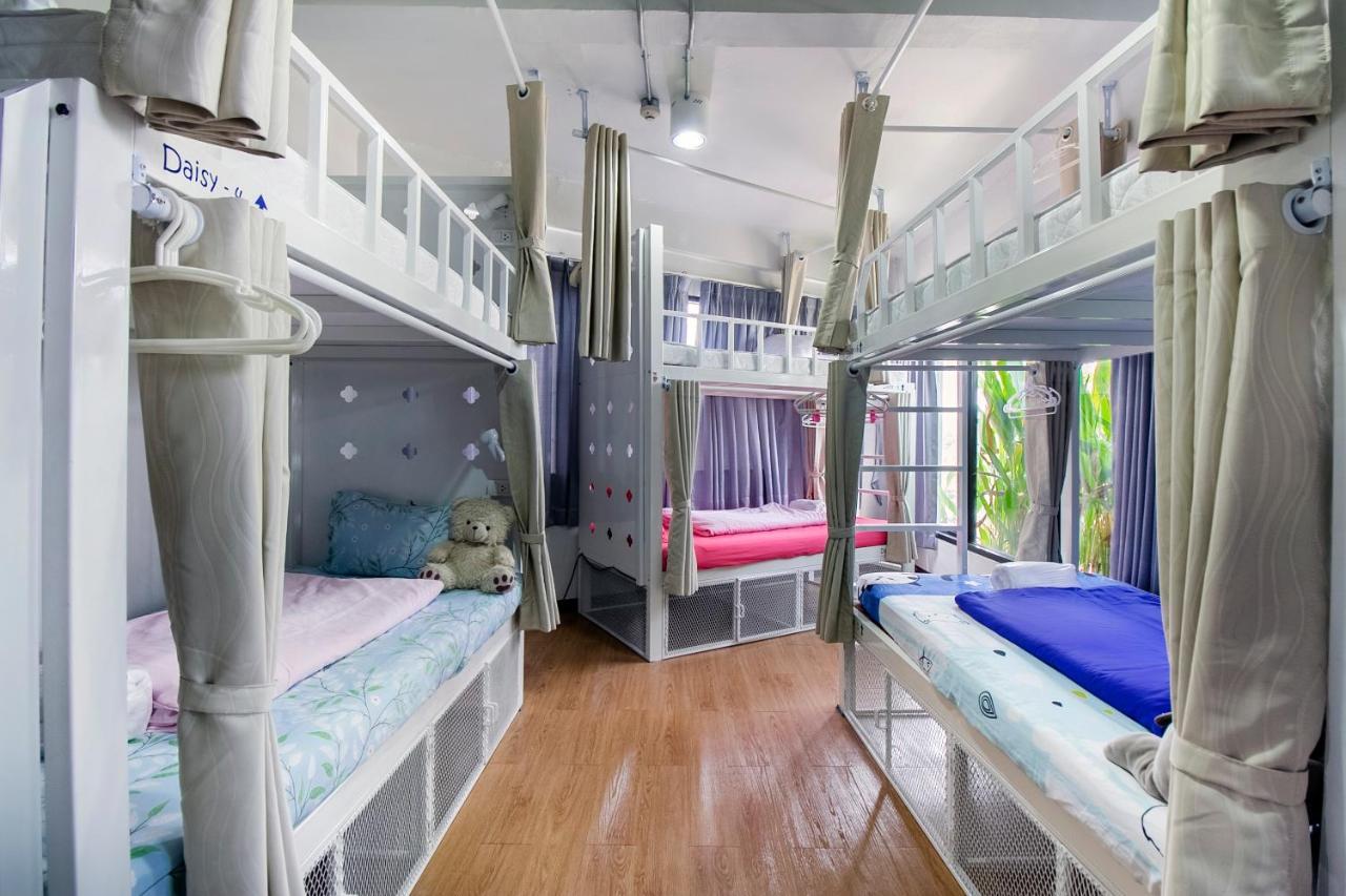 Hostel@Seatzstation Μπανγκόκ Εξωτερικό φωτογραφία